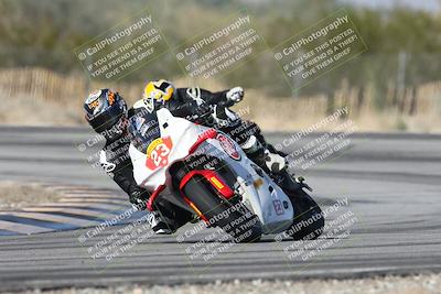 media/Dec-01-2025-Moto Forza (Mon) [[2daa91e15f]]/1-Advanced Group/Session 3 (Turn 3)/